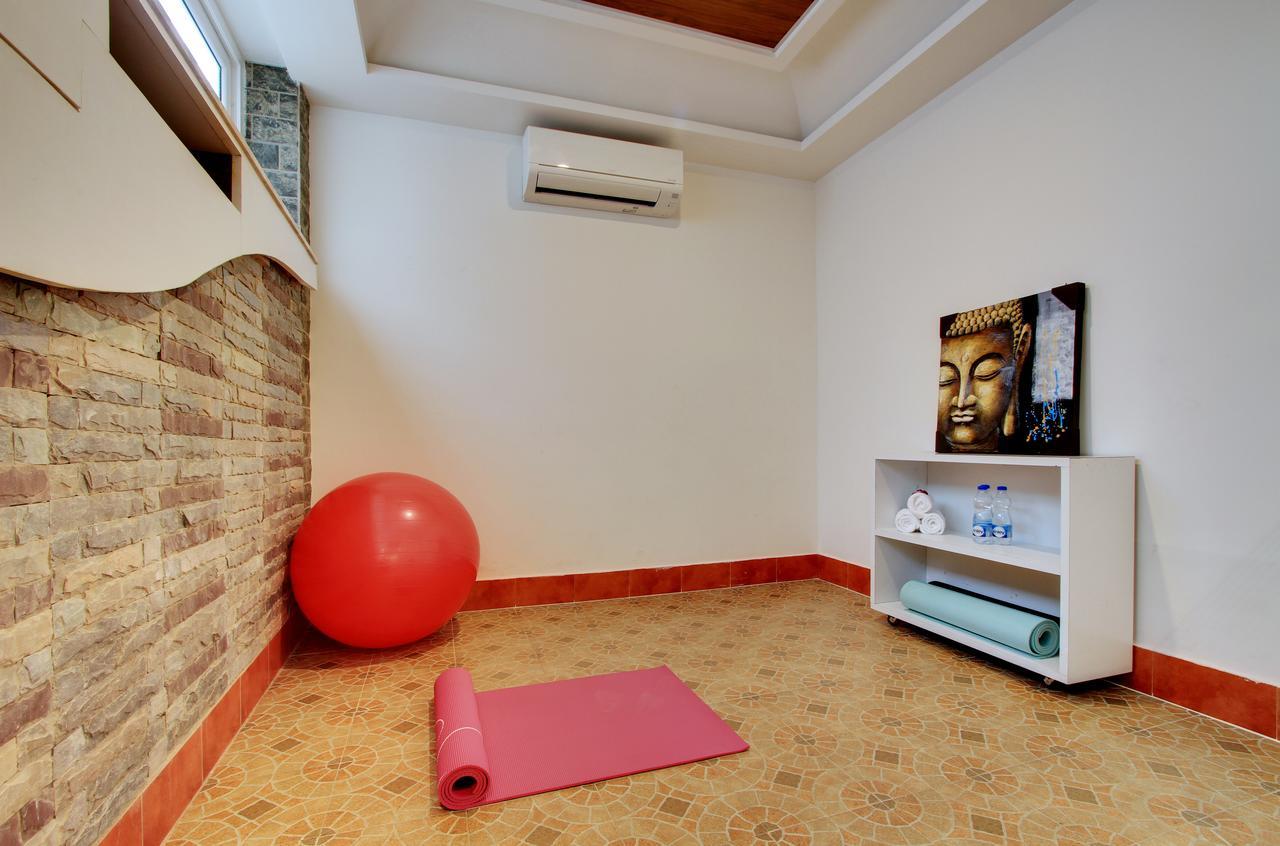 White Castle Boutique Apartment Hotel Bangalore Exterior photo
