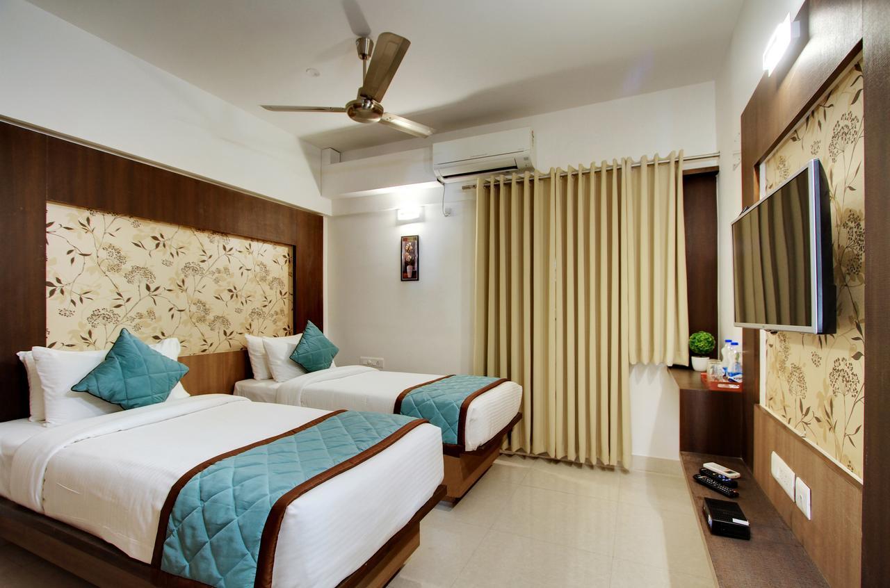 White Castle Boutique Apartment Hotel Bangalore Exterior photo