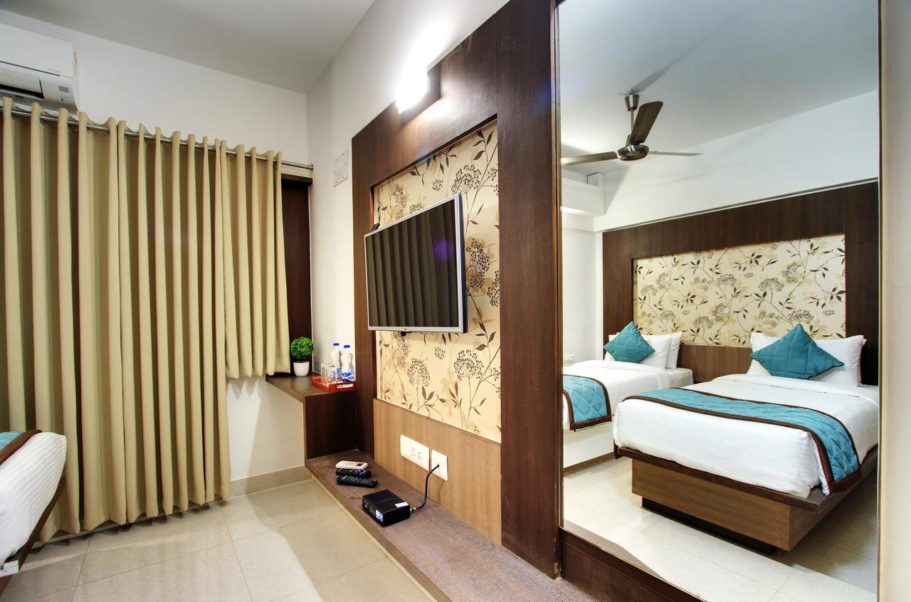 White Castle Boutique Apartment Hotel Bangalore Exterior photo